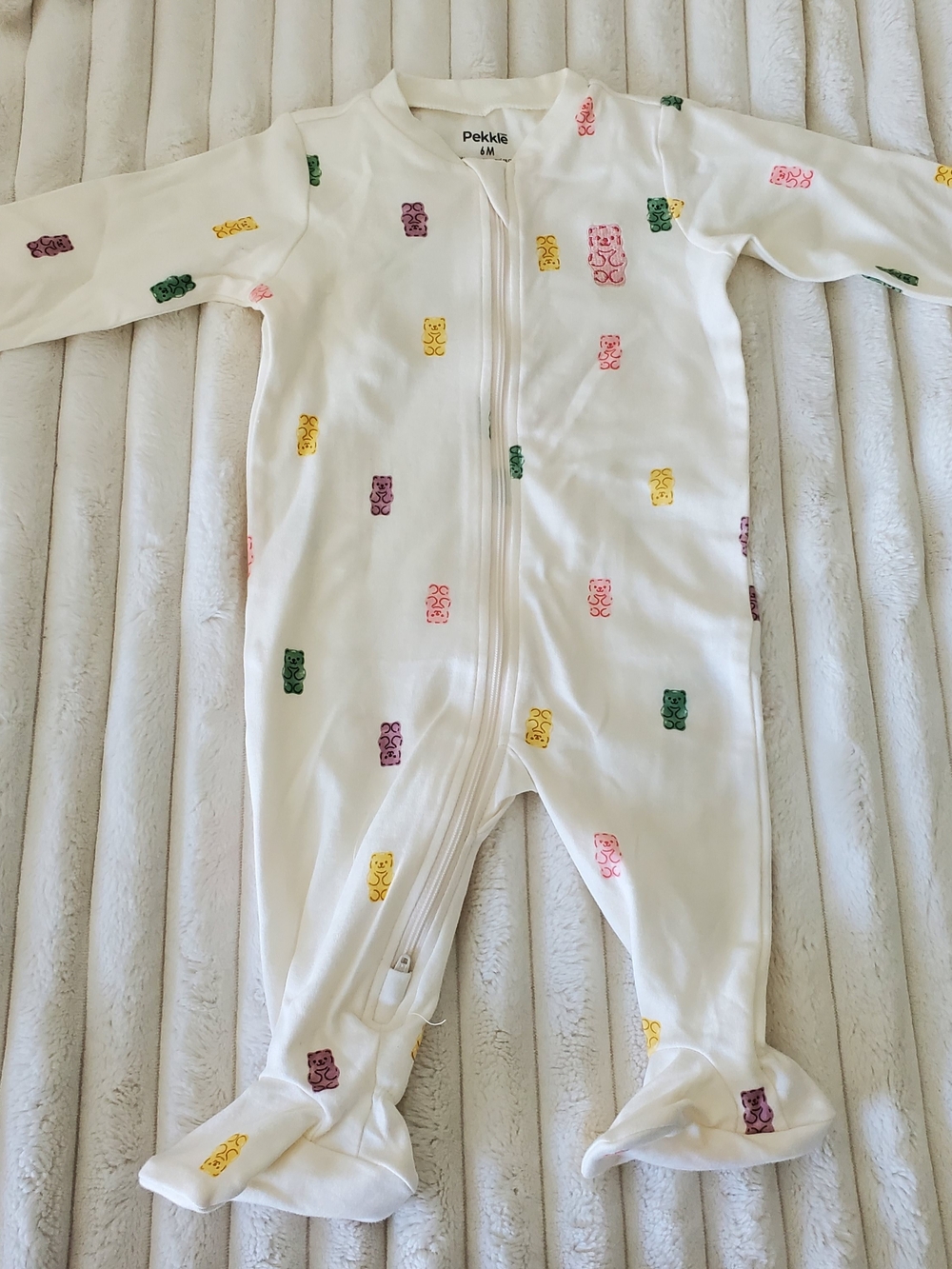 Pekkle White Gummy Bear Footed One-Piece for Baby 6m